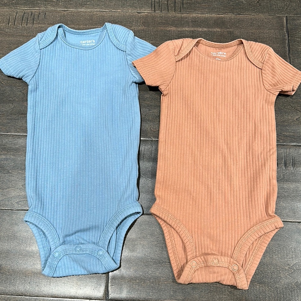 Baby bodysuit